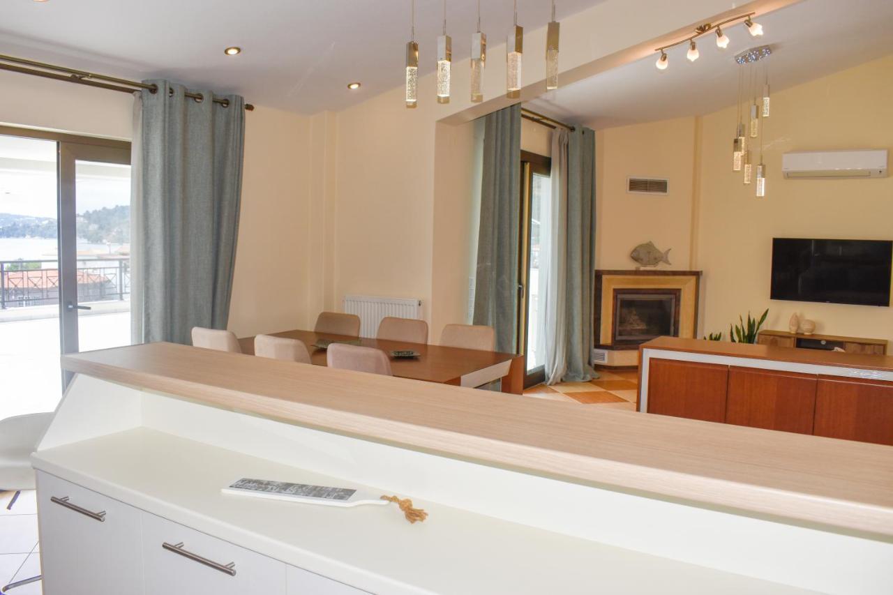 Zoe'S Flat Megali Ammos Apartment Skiathos Town Bagian luar foto