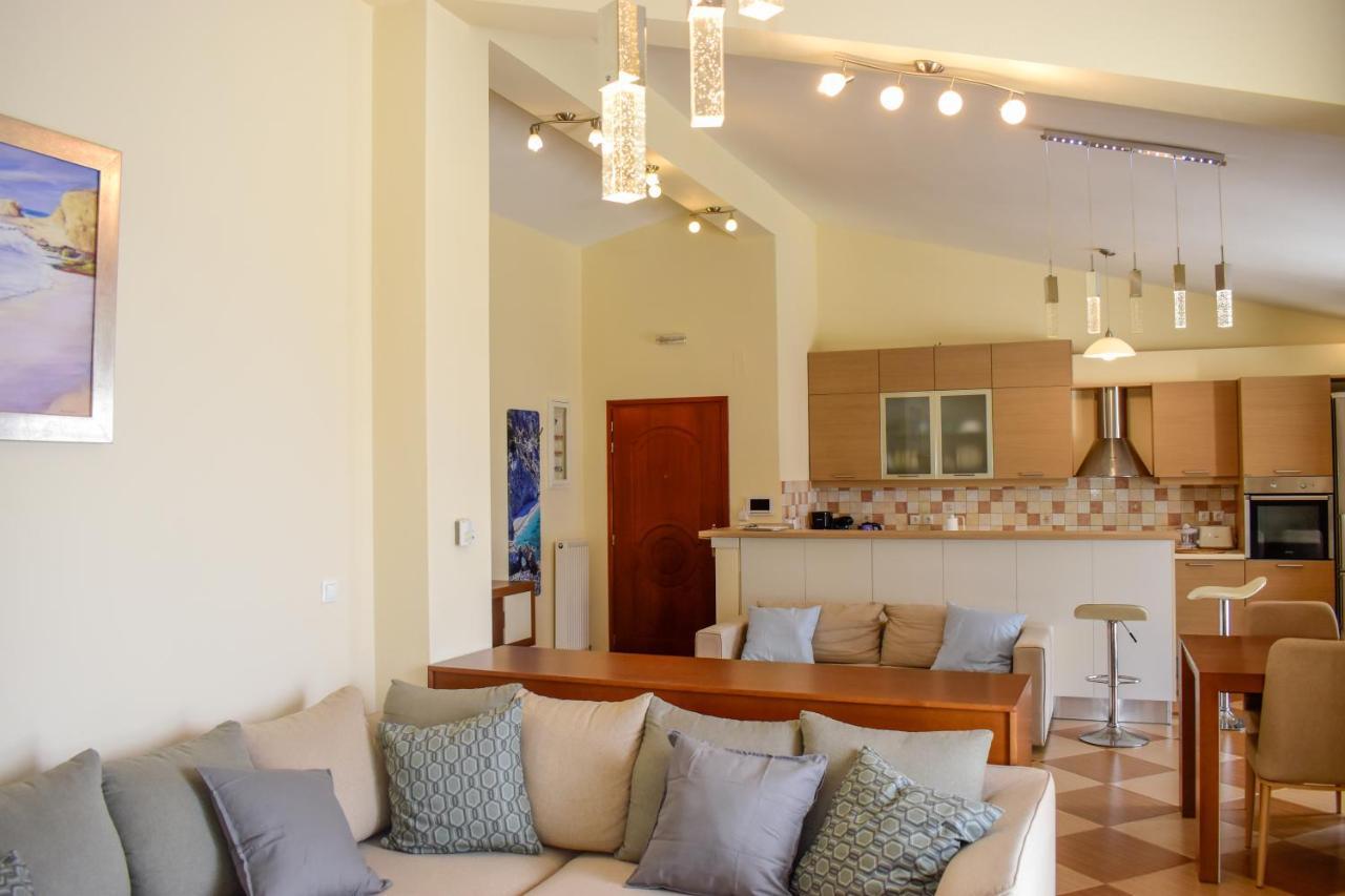 Zoe'S Flat Megali Ammos Apartment Skiathos Town Bagian luar foto