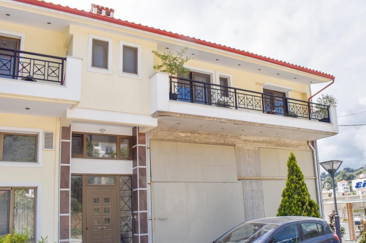 Zoe'S Flat Megali Ammos Apartment Skiathos Town Bagian luar foto